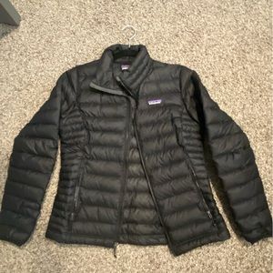 Women’s Patagonia Black Puffer Jacket Size Small